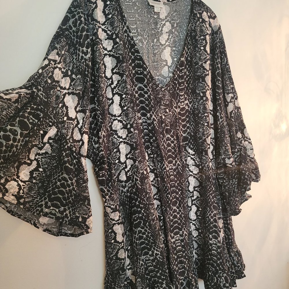 Avenue Snake Skin Print Tunic V-Neck Top with Bell Sleeves, Size 18/20